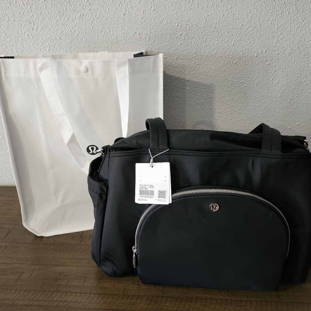 Lululemon New Parent Tote NWT